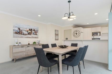 Photo of property in 56a Pitau Road, Mount Maunganui, 3116