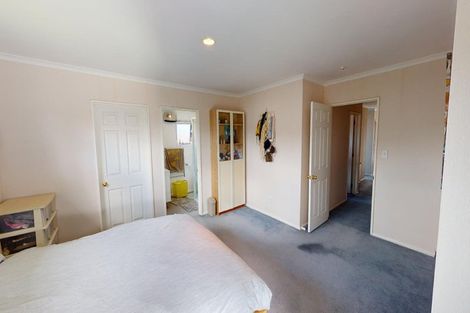 Photo of property in 1 Warwick Place, Springvale, Whanganui, 4501