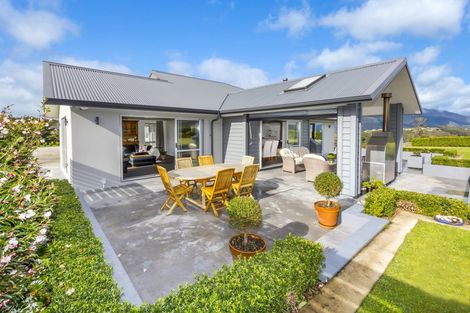 Photo of property in 33a Kenneth Gillies Way, Birchville, Upper Hutt, 5372