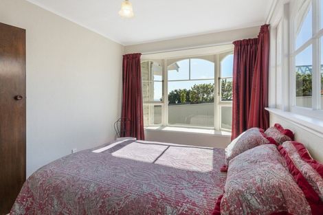 Photo of property in 2/79d Dyers Pass Road, Cashmere, Christchurch, 8022