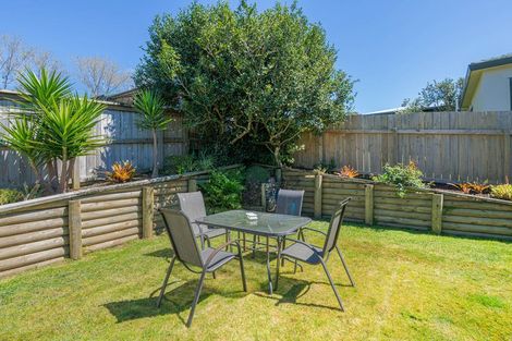 Photo of property in 11 Brampton Road, Snells Beach, 0920