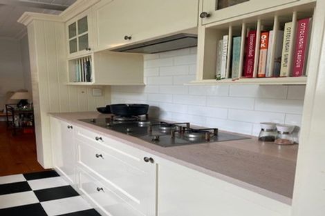 Photo of property in 34 Cardwell Street, Onehunga, Auckland, 1061