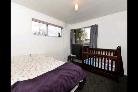 Photo of property in 35 Purcell Place, Melville, Hamilton, 3206