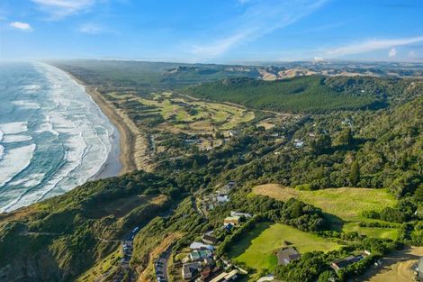 Photo of property in 42 Waitea Road, Muriwai, Waimauku, 0881