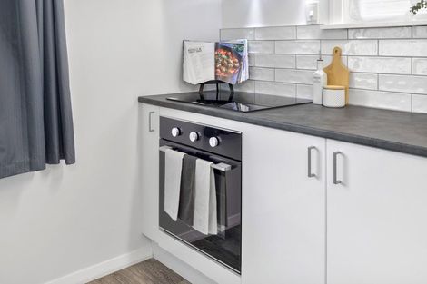 Photo of property in 9 Hampshire Street, Cannons Creek, Porirua, 5024