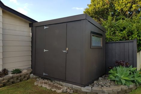 Photo of property in 11 Marendellas Drive, Bucklands Beach, Auckland, 2014
