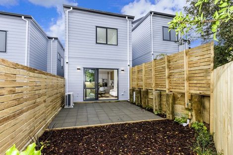 Photo of property in 11c Elizabeth Drive, West Harbour, Auckland, 0618