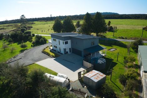Photo of property in 91 Beach Road, Kakapotahi, Ross, 7885