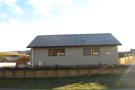 Photo of property in 18 Quill Street, Lake Hayes, Queenstown, 9304