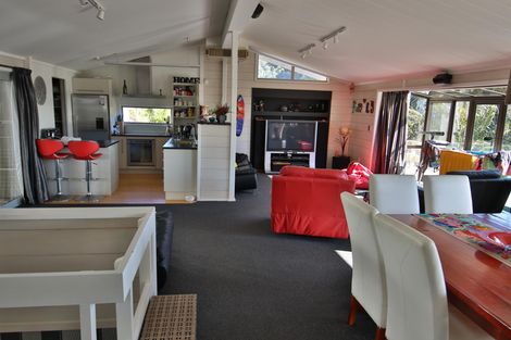 Photo of property in 32 Joyces Road, Paihia, 0200