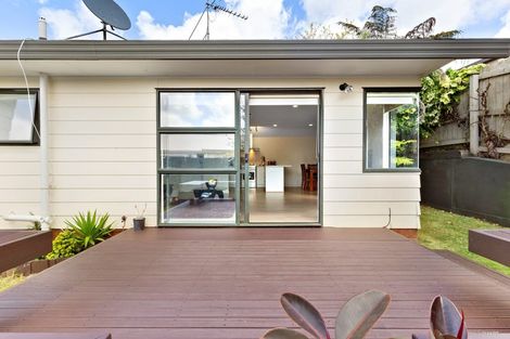 Photo of property in 1/3 Margan Avenue, New Lynn, Auckland, 0600