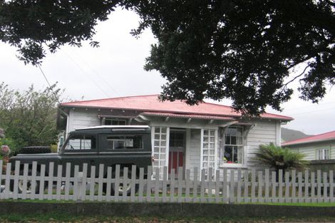 Photo of property in 114 Randwick Road, Moera, Lower Hutt, 5010