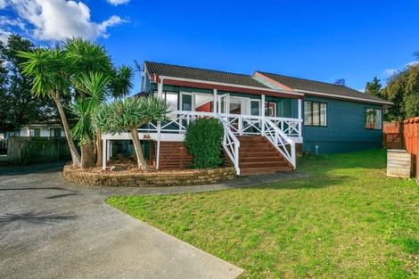 Photo of property in 12 Sunward Rise, Glenfield, Auckland, 0629