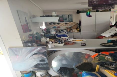 Photo of property in 19 Titchener Street, New Lynn, Auckland, 0600