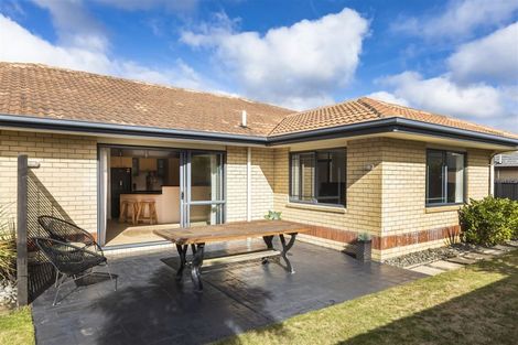 Photo of property in 35 Eastwood Rise, Waimairi Beach, Christchurch, 8083