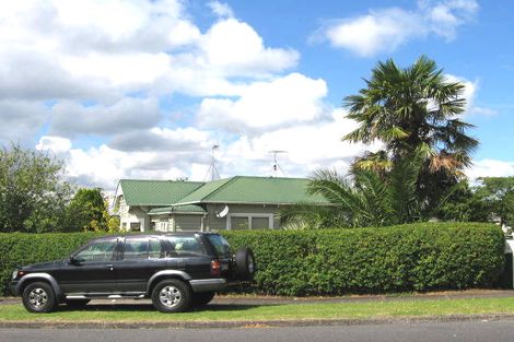 Photo of property in 52 Astley Avenue, New Lynn, Auckland, 0600