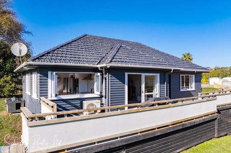 Photo of property in 17a Ash Street, Maungaturoto, 0520