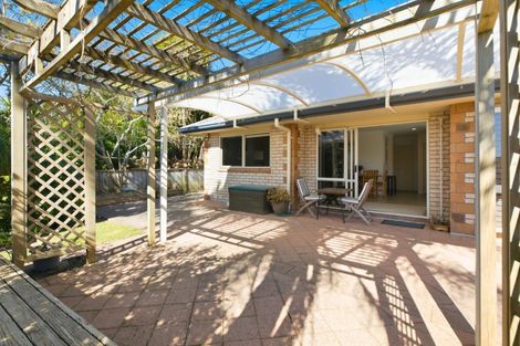 Photo of property in 18 Bateleur Close, Welcome Bay, Tauranga, 3112