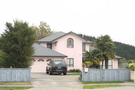 Photo of property in 13 Jacaranda Place, Greenmeadows, Napier, 4112