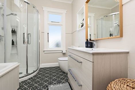 Photo of property in 401 Lascelles Street, Saint Leonards, Hastings, 4120