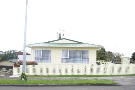 Photo of property in 2 Tui Place, Bell Block, New Plymouth, 4312
