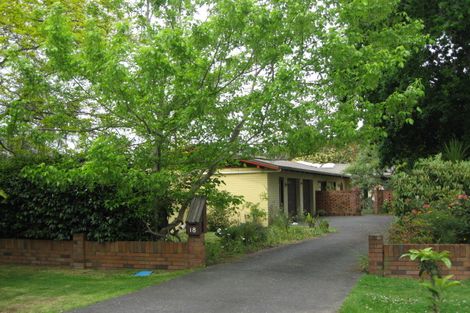 Photo of property in 18 Glengarry Avenue, Manly, Whangaparaoa, 0930