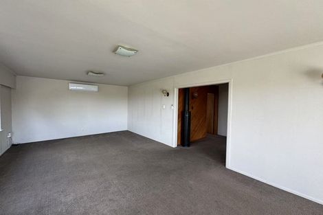 Photo of property in 5 Barker Rise, Northcross, Auckland, 0632