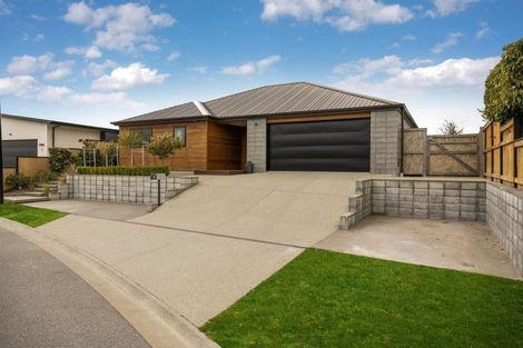 Photo of property in 6 Chadlington Way, Lower Shotover, Queenstown, 9304