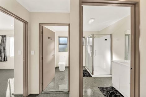 Photo of property in 7 Newfound Way, Glen Eden, Auckland, 0602