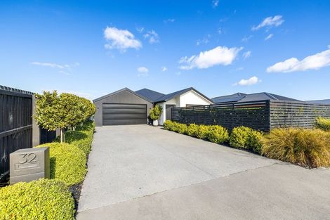 Photo of property in 32 Mckerrow Street, Marshland, Christchurch, 8083