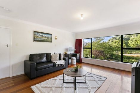 Photo of property in 20 Lyndhurst Road, Tawa, Wellington, 5028