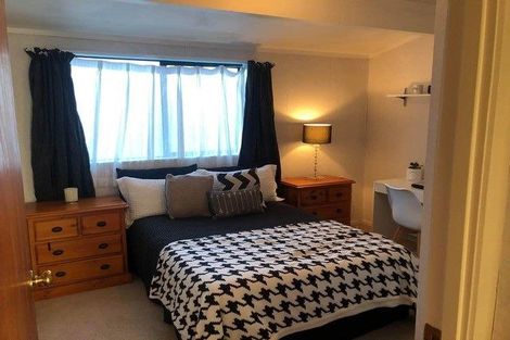 Photo of property in 2/12 Millen Avenue, Pakuranga, Auckland, 2010