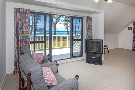 Photo of property in 9 Courtney Place, Pauanui, Hikuai, 3579