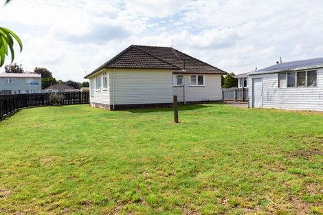 Photo of property in 31 James Street, Dannevirke, 4930