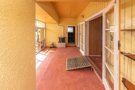 Photo of property in 93 Karaka Street, Castlecliff, Whanganui, 4501