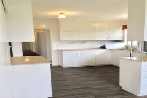 Photo of property in 10 Boler Place, New Lynn, Auckland, 0600