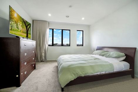 Photo of property in 2d Taratoa Street, Point England, Auckland, 1072