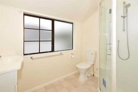 Photo of property in 5/136 Karori Road, Karori, Wellington, 6012