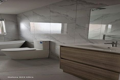 Photo of property in 7 Marco Place, Highland Park, Auckland, 2010