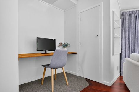 Photo of property in 18 Totara Drive, St Andrews, Hamilton, 3200