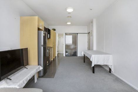 Photo of property in Twin Towers, 1105/17 Putney Way, Manukau, Auckland, 2104