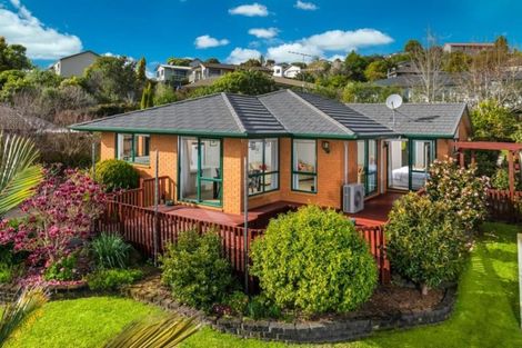 Photo of property in 7 Roberta Crescent, Orewa, 0931