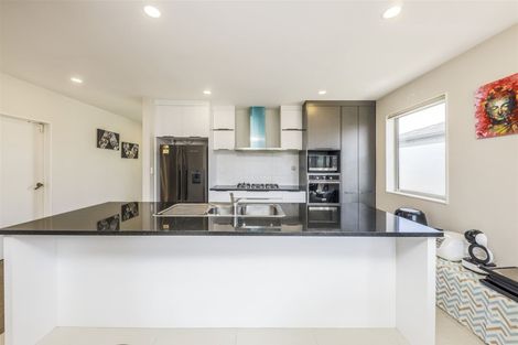 Photo of property in 19 Hollowout Street, Takanini, 2112