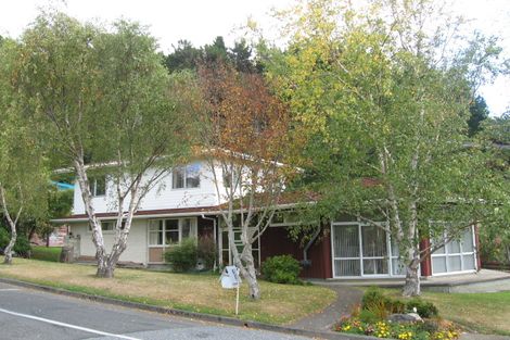 Photo of property in 2 Glenrae Grove, Silverstream, Upper Hutt, 5019