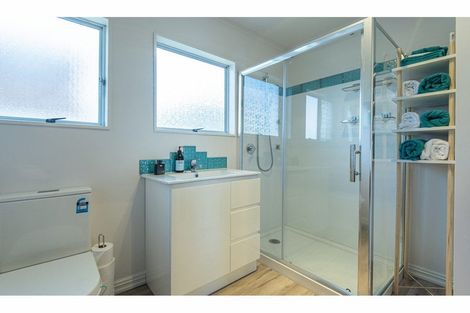 Photo of property in 33 Raumati Crescent, Onerahi, Whangarei, 0110