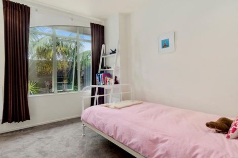 Photo of property in 1/14 Inga Road, Milford, Auckland, 0620