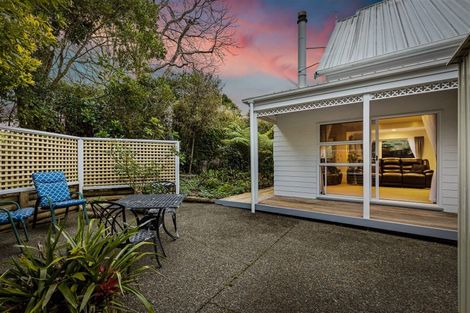 Photo of property in 4 Kitewaho Road, Swanson, Auckland, 0816