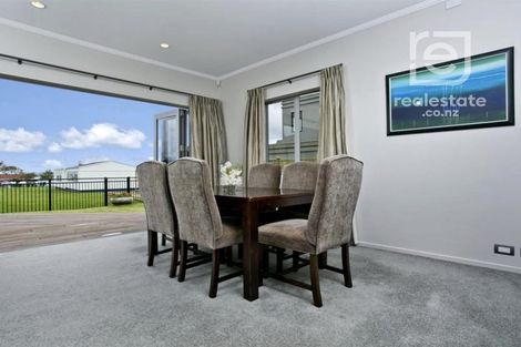 Photo of property in 11a Maleme Avenue, Belmont, Auckland, 0622