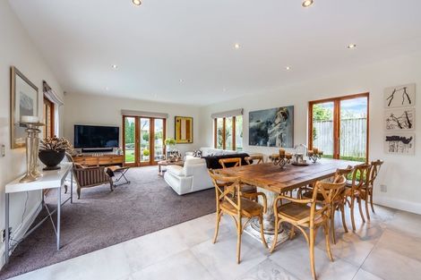 Photo of property in 27 Wroxton Terrace, Merivale, Christchurch, 8014