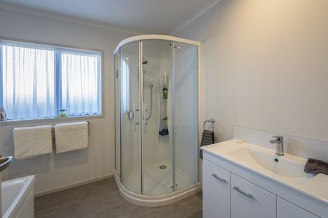 Photo of property in 8b Broadbelt Grove, Levin, 5510